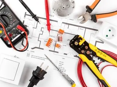 مشکلات خرید لوازم برق ساختمان چیست؟ و چه مخاطراتی پیش­رو دارد؟