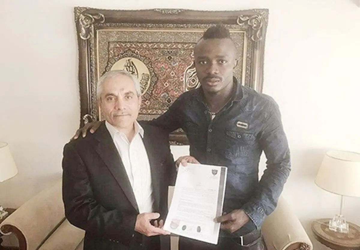 منشا در تمرین سرخپوشان حاضر شد (عکس)