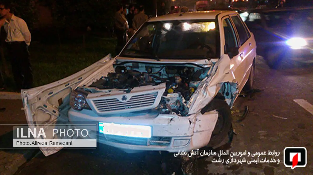سرعت زیاد خودروی سواری و انحراف به لاین مخالف چهار مصدوم برجای گذاشت