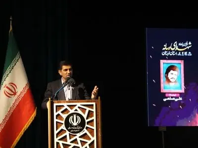 رسانه‌ها پایمردی شهدا را به نسل جوان منتقل کنند