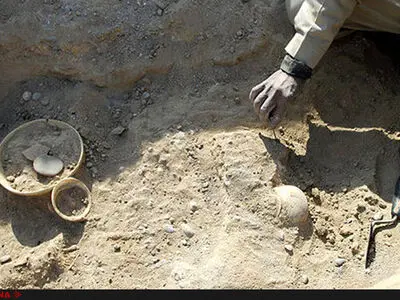 کشف یافته‌های جدید در تپه معصوم زاده بجنورد/چینی‌ها همچنان در ارگ نادری شیروان