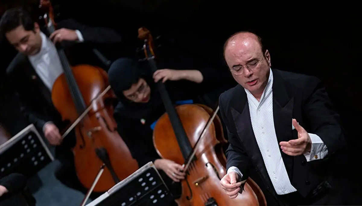 منوچهر صهبایی به‌جای شهرداد روحانی ارکستر سمفونیک را رهبری می‌کند