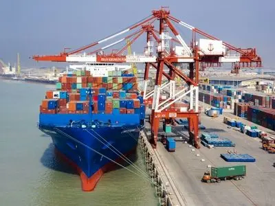 رشد ۱۹ درصدی واردات کالاهای اساسی از گمرک بندر امام خمینی در ۹ ماهه امسال