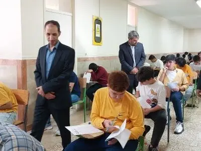 شرکت بیش از ۳۵۰ هزار دانش آموز در آزمون ورودی دبیرستان‌ها و هنرستان‌های نمونه دولتی