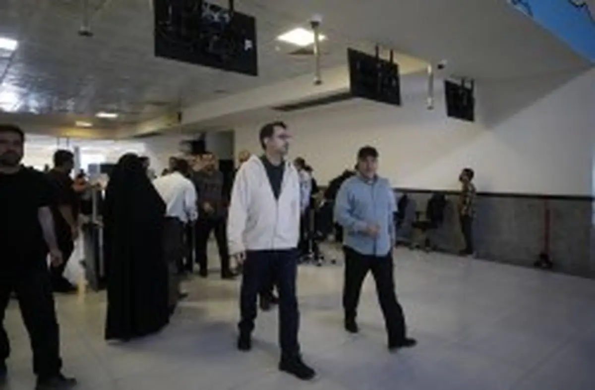 بررسی روند خدمات دهی در ترمینال مسافری و بندر تجاری کیش