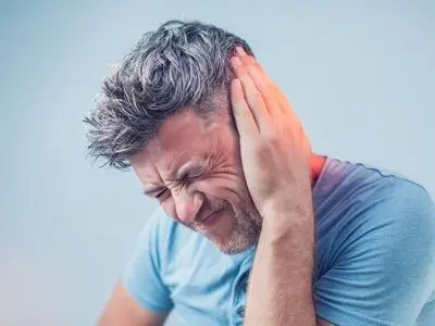 وِزوِز گوش را جدی بگیرید! هر آنچه باید درباره تینیتوس بدانید