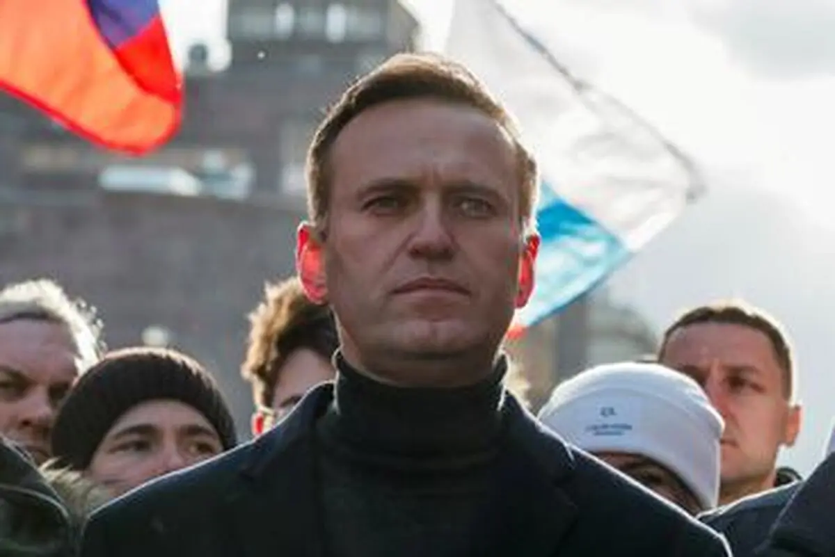 Russia gives Kremlin critic Navalny an ultimatum: Return immediately or face jail