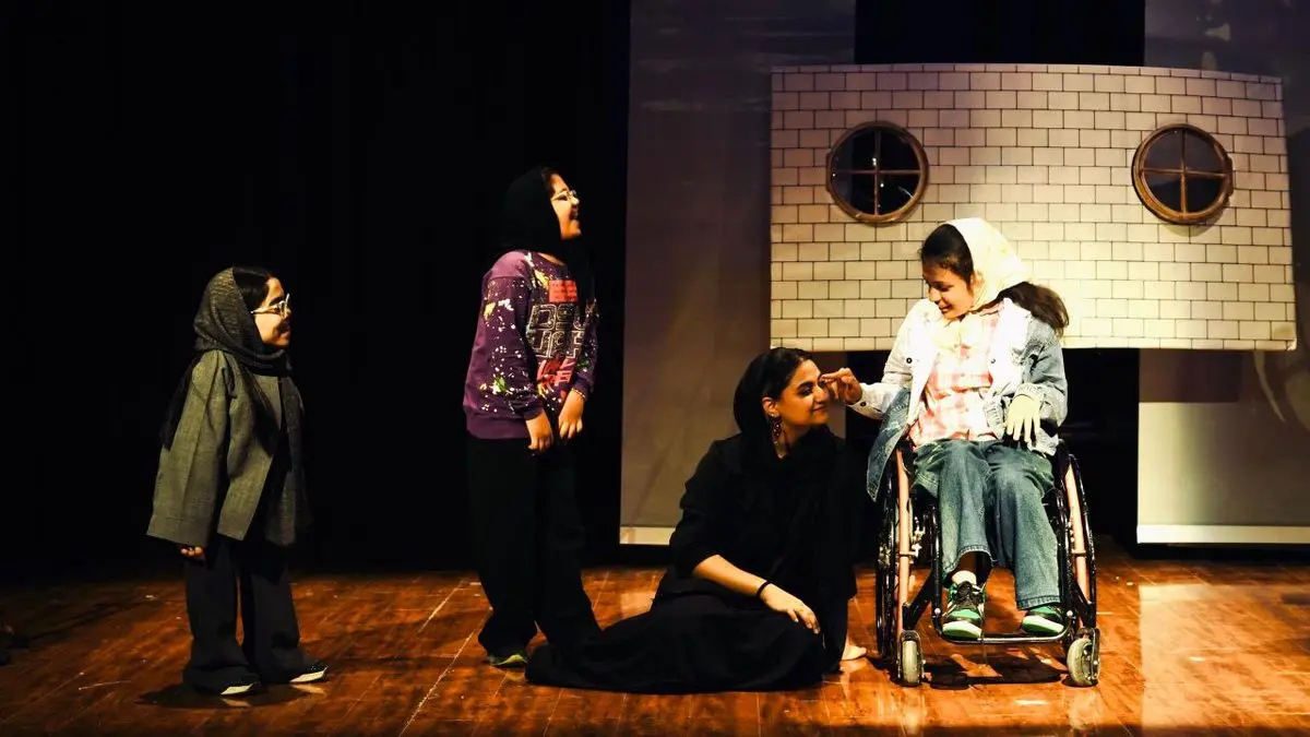 ترکمن، بلوچ، سیستانی، تات، کرمانج و قزلباش در نمایش حضور داشتند/ هدفم بهره‌گیری از حضور نوجوانان معلول بود
