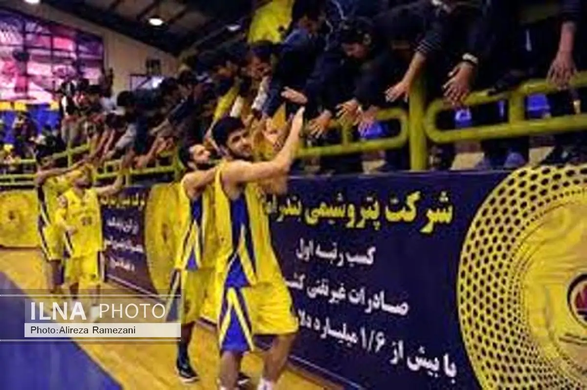 حمله عجیب تماشاگر آبادانی به ملیپوش بسکتبال/ 8 بخیه بر بازوی یخچالی!