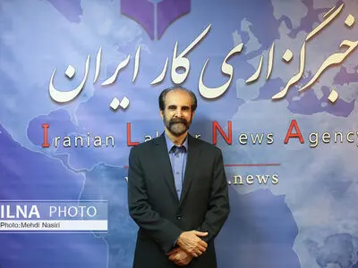 مافیای واردات چادر مشکی اجازه خودکفایی نمی‌دهد/ تامین ۲۰ درصد بازار توسط تولید کنندگان داخلی 