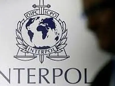 ایران تطلب من الانتربول إصدار اشعار احمر لمنفذی اغتیال الشهیدین سلیمانی وفخری‌زادة