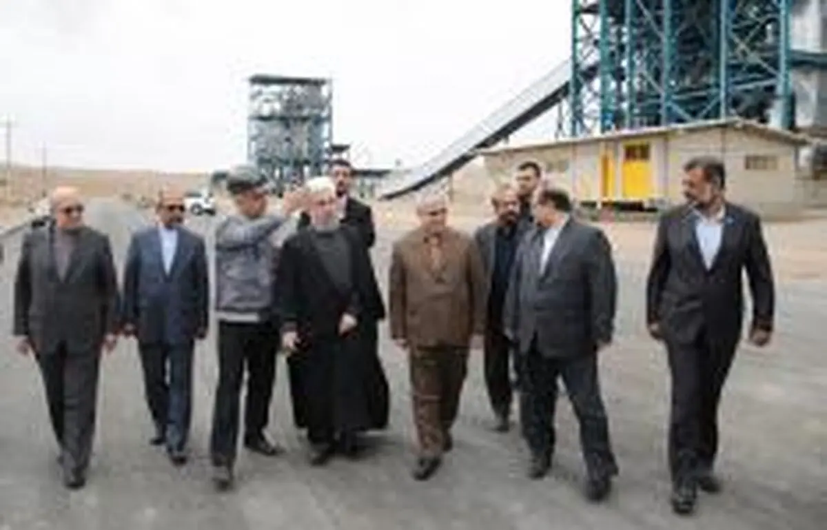 افتتاح کارخانه سیمان باقِران با حضور رییس جمهور و وزیر صنعت، معدن و تجارت در شهرستان درمیان