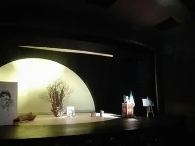 نعیمی: آقای روحانی دولت‌تان در حمایت از هنر نمره زیر صفر گرفت/ رحمانیان: تلخیص نمایشنامه اکبر رادی اتفاق بدی بود