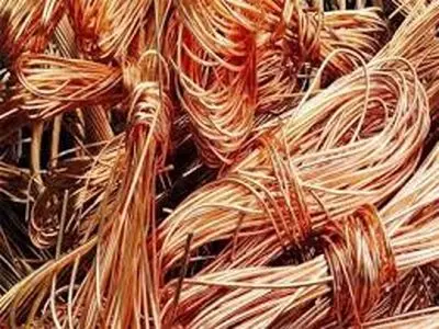 سقوط بهای مس همزمان با کاهش رشد تولید صنعتی چین 
