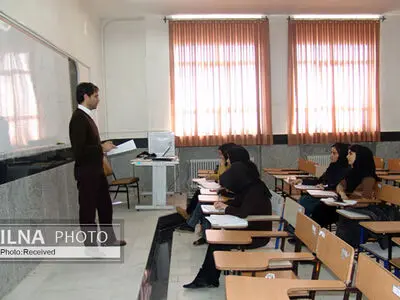 گلایه‌های اساتید دانشگاه از زورِ تورم و کوچک ماندنِ سفره‌‌ی معیشت/ زیر سایه‌ی برخی نجومی‌بگیران فرورفته‌ایم