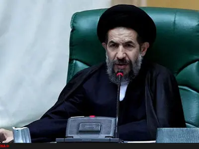مشکل بازنشستگان صنعت فولاد باید به‌صورت اساسی حل شود