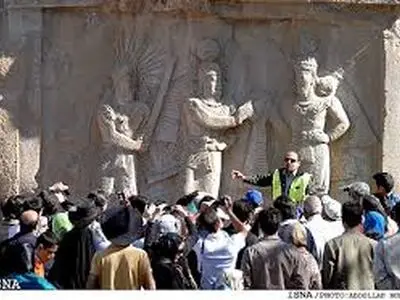 نیمی از راهنمایان گردشگری از این شغل خداحافظی کرده‌اند/ باید سیاست‌گذاری مناسب برای جذب گردشگر داشته باشیم