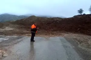 رانش زمین محور بازفت-مسجدسلیمان را مسدود کرد