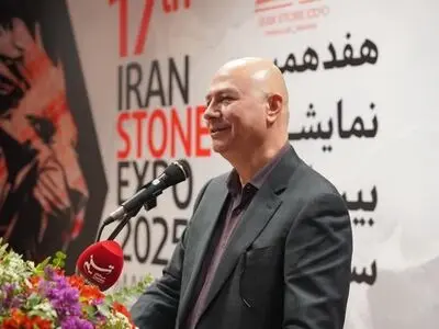 سهم ناچیز ایران از ذخایر و تجارت جهانی سنگ / بزرگنمایی آمار صادرات سنگ جای انتقاد دارد