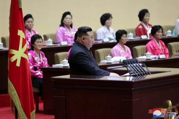 Happy Korean Women: DPRK