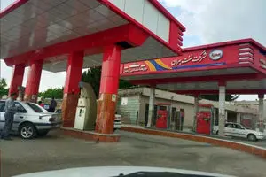 کمبود کارت سوخت در جایگاه‌های سوخت شوش؛ رانندگان از این وضعیت گلایه‌مندند