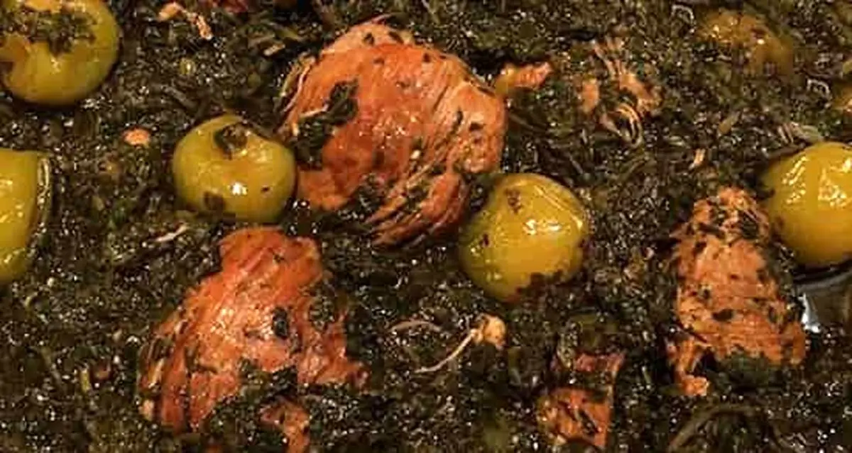 طرز تهیه خورش گوجه سبز