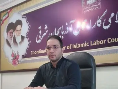 معیشت نامناسب و امنیتِ شغلیِ کم...