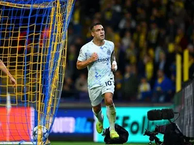 ویدیو: گل اول اینتر به جنوا توسط بیسک