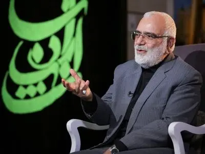 رمز موفقیت رزمندگان در جبهه ذکر یا حسین(ع) بود