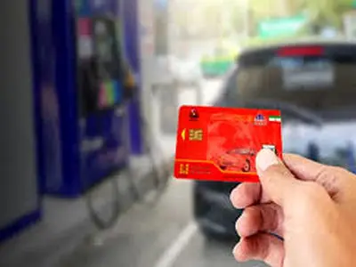 برای اجرای طرح اتصال کارت سوخت به کارت بانکی منتظر ابلاغیه طرح اجرایی هستیم