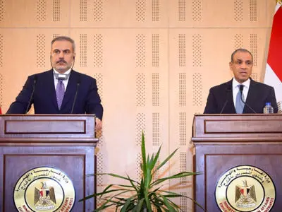 کفت‌وگوی تلفنی وزرای خارجه مصر و ترکیه درباره تحولات منطقه