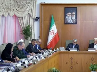 ترامپ حتی مقام دست‌هفتم، کشور رده‌پنجم آفریقایی را برای مذاکره با ما واسطه می‌کند