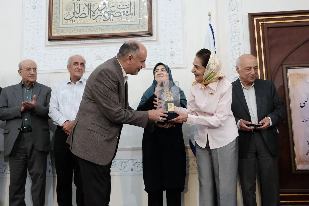 آیین نکوداشت مقام علمی و فرهنگی الهه الهی برگزار شد