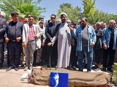 حسین زمان در خانه ابدی آرام گرفت/او هشت سال در جبهه بود پیام‌های زیادی برای ما داشت/خواندن از درد مشکل‌ساز است/مراسم ترحیم روز یکشنبه