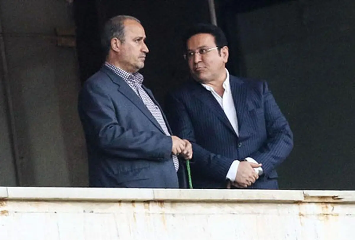 مربی خارجی معروف در پارتی شبانه/ دردسر تاج بابت کمک‌های هدایتی