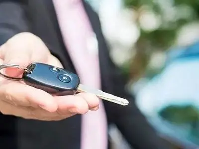 چگونه خودرو۴۵ کابوس فروش خودروی دست‌ دوم را به تجربه‌ای امن تبدیل کرد؟