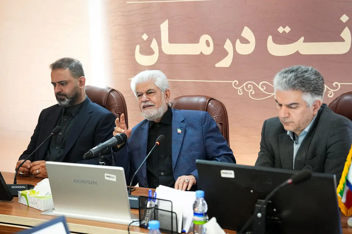 برخی درمان‌ها با ارز ۱۶۰ هزار تومانی برای مردم به آرزو تبدیل شده است/ قانون برخورد با تخلفات درمانی نیازمند بازنگری است