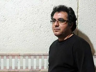 بنیاد روایت نگاه شخصی را کنار بگذارد/ وقتی به تئاتر فکر نکنید مسئول از کار افتادنش هستید