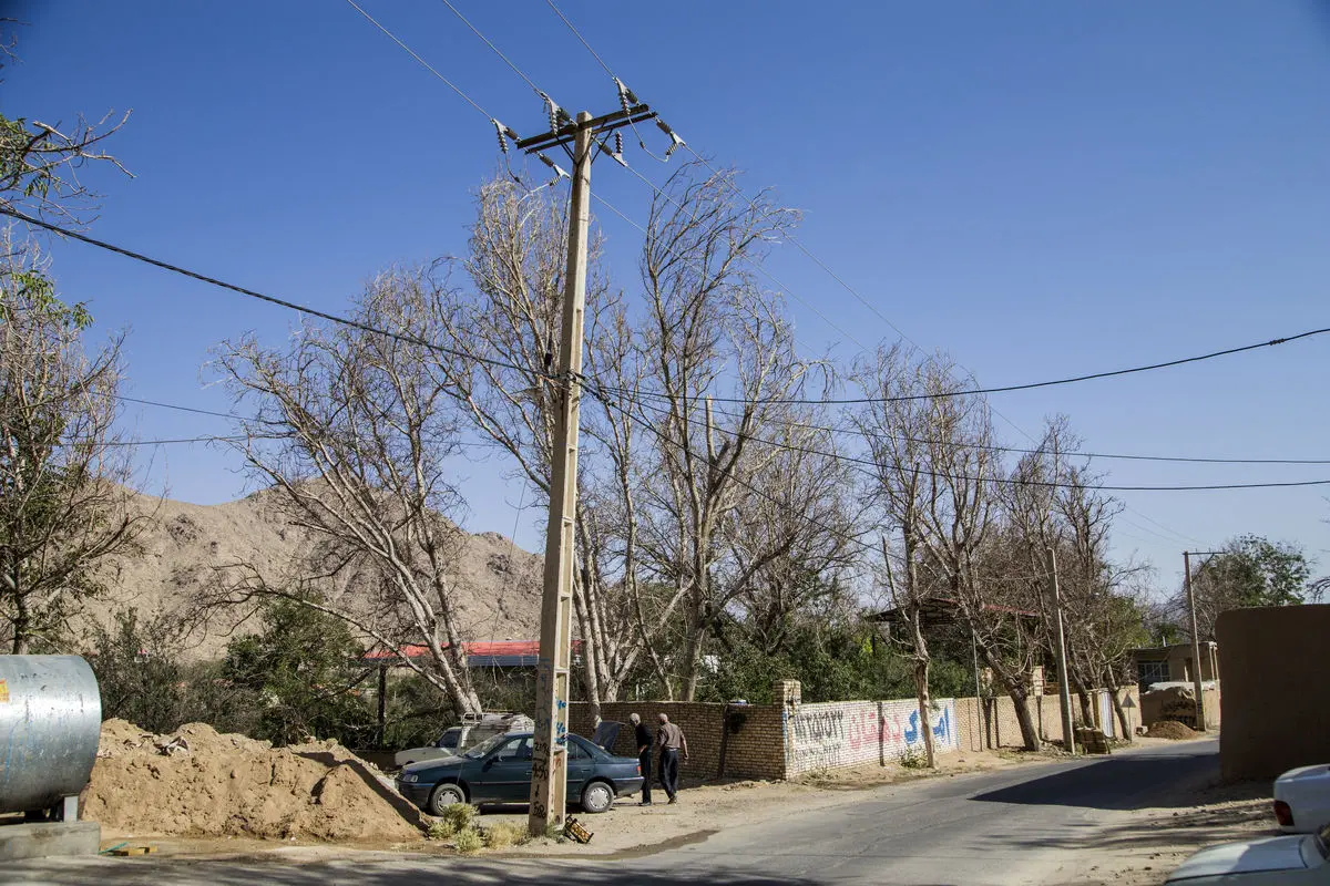 خشکسالی ها جمعیت ساکن در شهرستان تفت را کاهش داد / آبرسانی سیار به بیش از 330 روستای شهرستان تفت