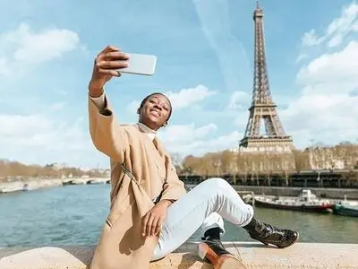10 Best Travel Bloggers On Instagram to Follow Right Now