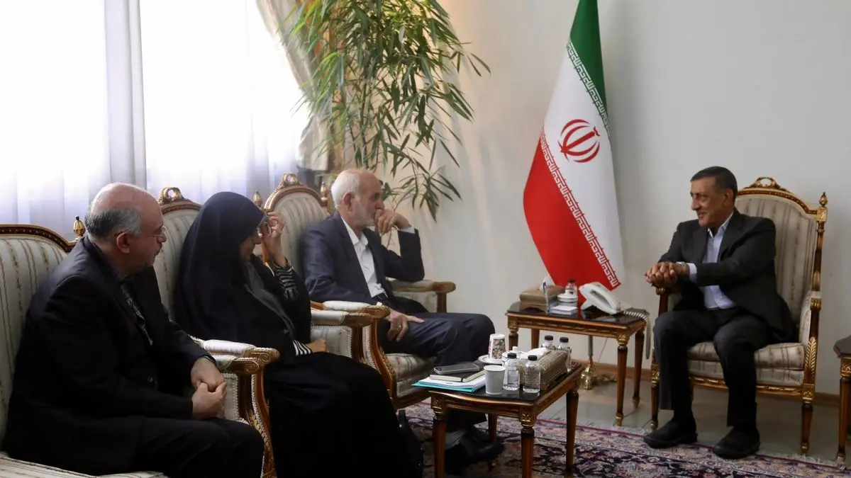 نقش مشارکت‌های مردمی و خیرین در عبور از بحران‌ها تعیین‌کننده است