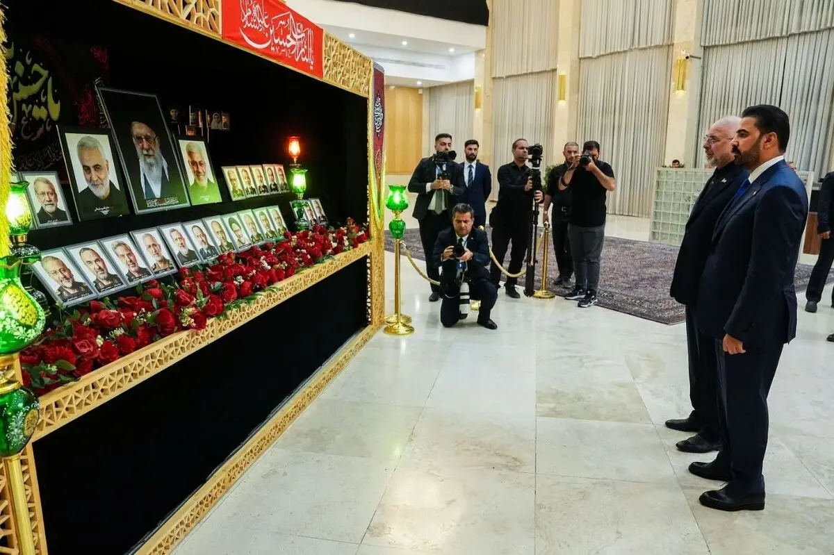 ادای احترام نخست وزیر عراق به رهبر شهیدانقلاب و شهیدان مقاومت