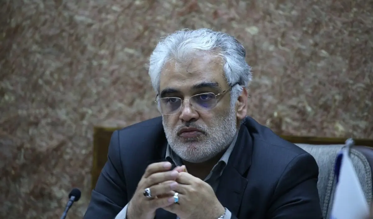 تشکل‌های دانشگاه‌آزاد هیات‌های اندیشه‌ورز راه‌اندازی کنند