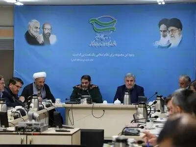 مرجعیت فکری و فرهنگی اساتید و نخبگان تقویت شود