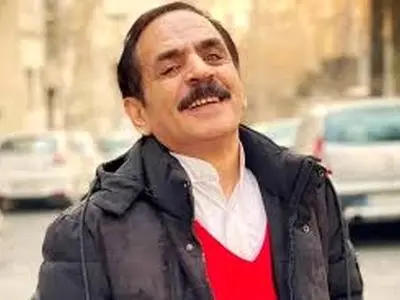 قدرت الله ایزدی: در یک مصاحبه گفتم اگه پولدار شوم زن دوم می‌گیرم، اشتباه کردم + فیلم