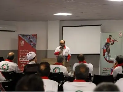 هلال‌احمر؛ پناه بی‌ادعای روزهای سخت / تجلیل از کارکنان جمعیت هلال‌احمر هرمزگان