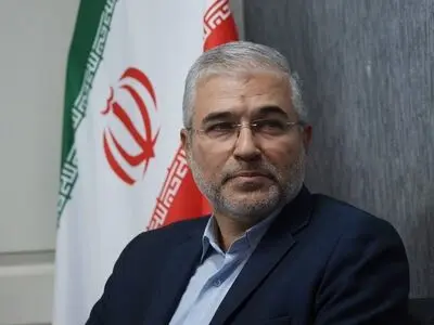 بزرگ‌نمایی آثار تحریم‌ها، نشانه بی‌تدبیری و قرار گرفتن در ریل دشمن است/انتقاد از «ارزپاشی» و بی‌توجهی به معیشت مردم