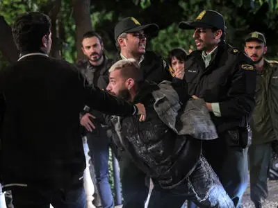 از تئاتر تا تصویر، روایتی از یک بازیگر نسل تازه/برای نشان دادن سختیهای کار خبرنگاری با افتخار این نقش را بازی کردم