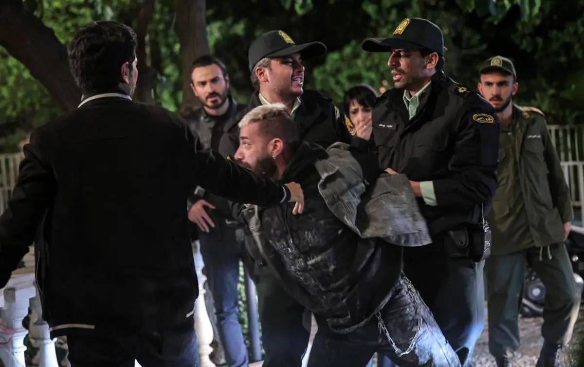 از تئاتر تا تصویر، روایتی از یک بازیگر نسل تازه/برای نشان دادن سختیهای کار خبرنگاری با افتخار این نقش را بازی کردم