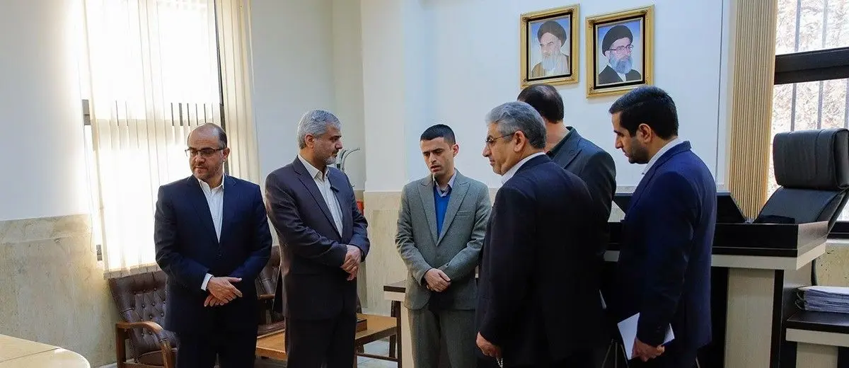 صدور حکم جلب و اعطای اذن ورود به منزل در وهله نخست، می‌تواند ناقض حقوق شهروندی ساکنان منزل باشد 